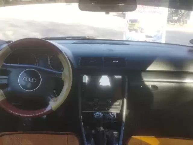 Audi A4, 2001 1, avtobaza.tj