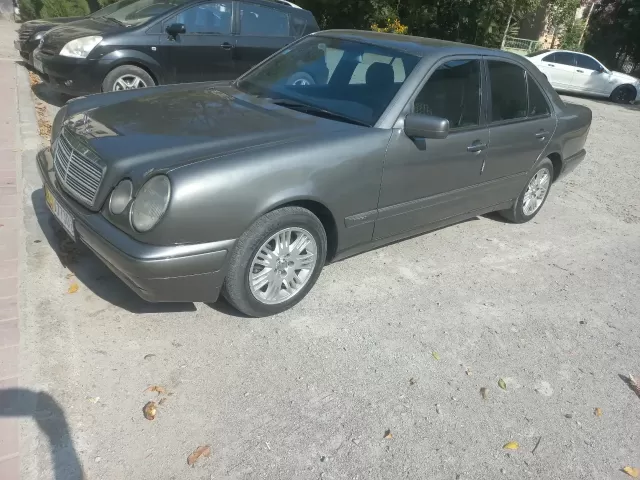 Mercedes-Benz E class 1, avtobaza.tj