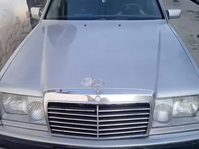 Mercedes-Benz W124, 1991 1, avtobaza.tj