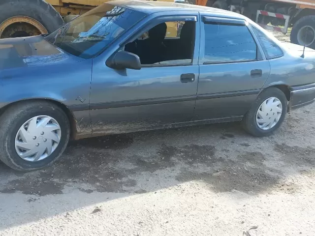 Opel Vectra A 1, avtobaza.tj