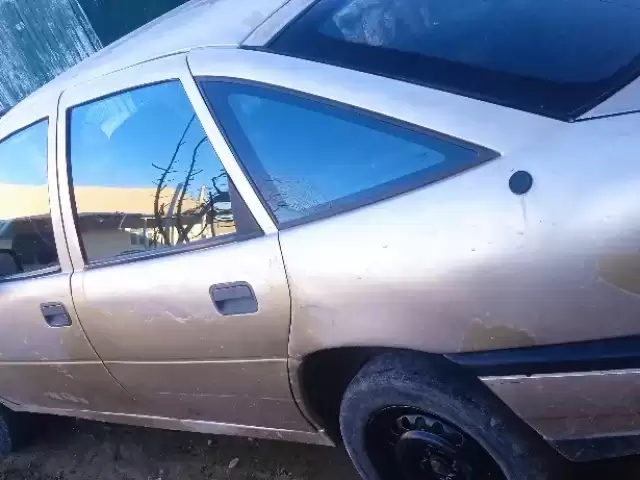 Opel Vectra A, 1991 1, avtobaza.tj