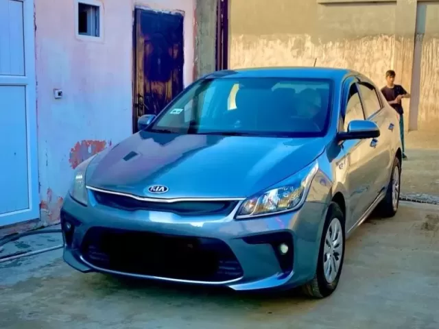 Kia Rio 1, avtobaza.tj