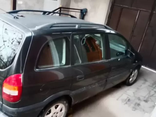 Opel Zafira 1, avtobaza.tj