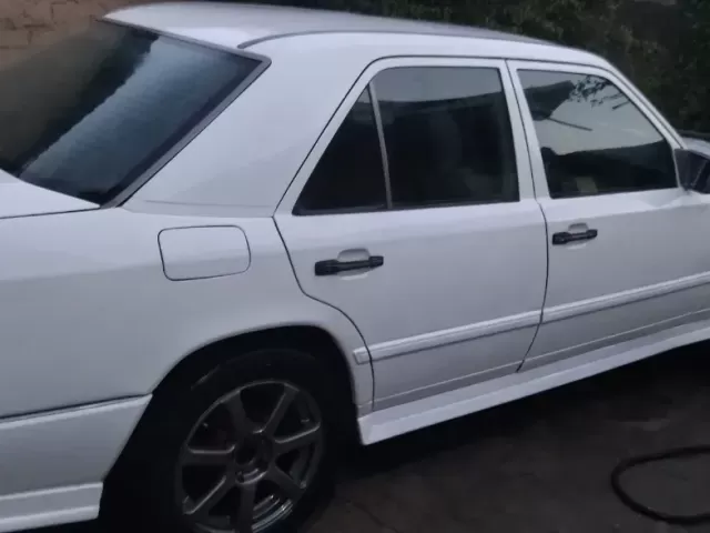 Mercedes-Benz W124, 1987 1, avtobaza.tj