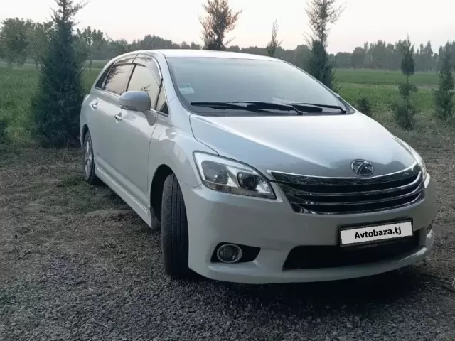 Toyota Mark X ZiO 1, avtobaza.tj