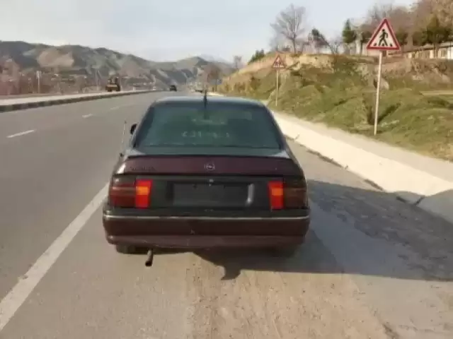 Opel Vectra A, 1993 1, avtobaza.tj
