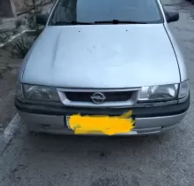 Opel Vectra A, 1992 в Худжанд 