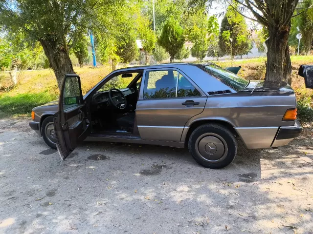 Mercedes-Benz 190 1, avtobaza.tj