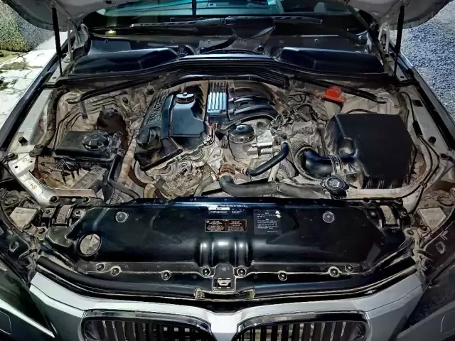 BMW 5 Series 518, 2009 1, avtobaza.tj