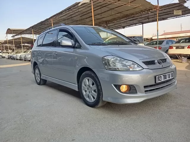 Toyota Ipsun 1, avtobaza.tj