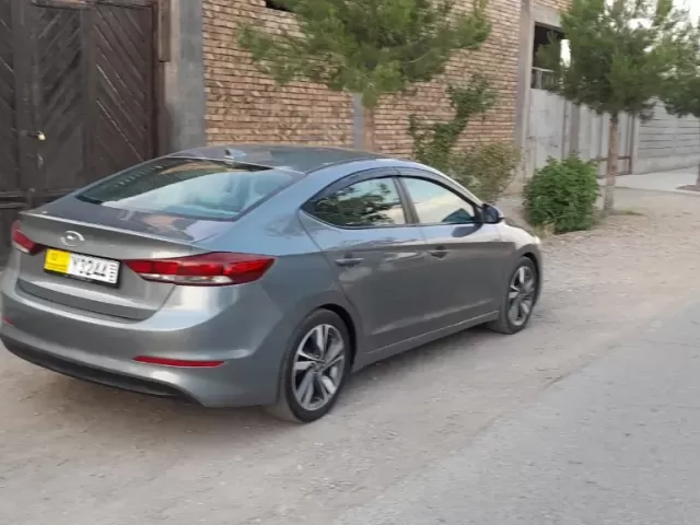 Hyundai Avante, 2017 1, avtobaza.tj