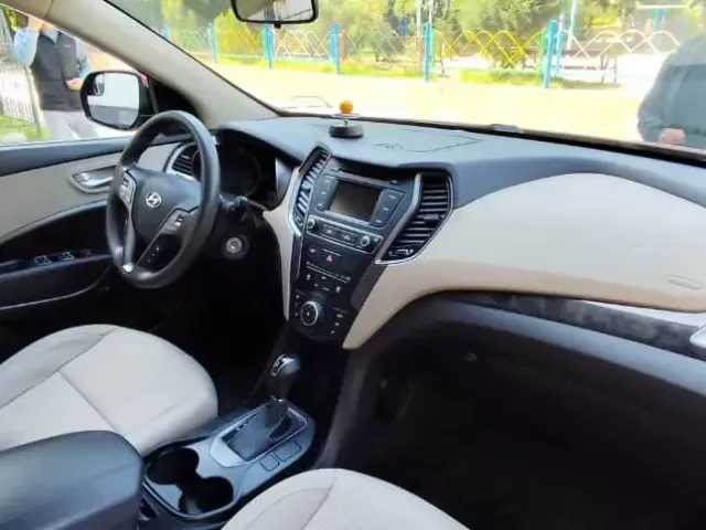 Hyundai Santa Fe, 2017 1, avtobaza.tj
