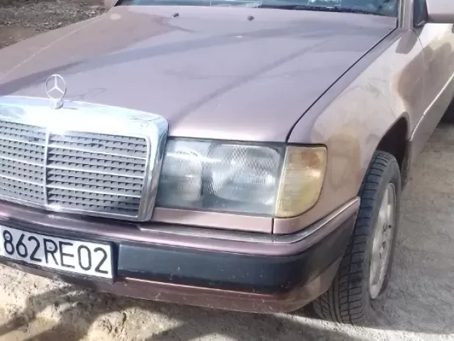 Mercedes-Benz W124, 1993 1, avtobaza.tj