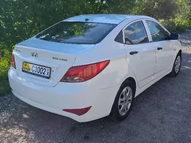 Hyundai Solaris, 2016 1, avtobaza.tj