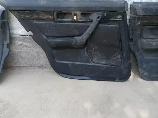 Дверний карти BMW 1, avtobaza.tj