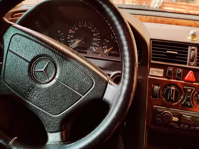 Mercedes-Benz C class, 2000 1, avtobaza.tj