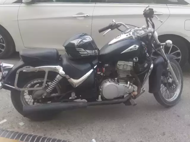 Мотоцикл Suzuki 650, 1999 1, avtobaza.tj