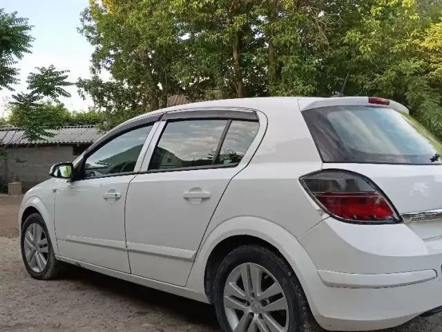 Opel Astra H, 2008 1, avtobaza.tj