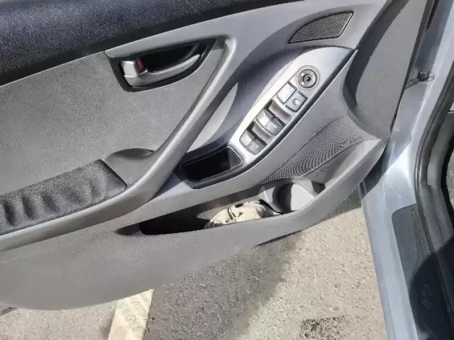 Hyundai Elantra, 2016 1, avtobaza.tj