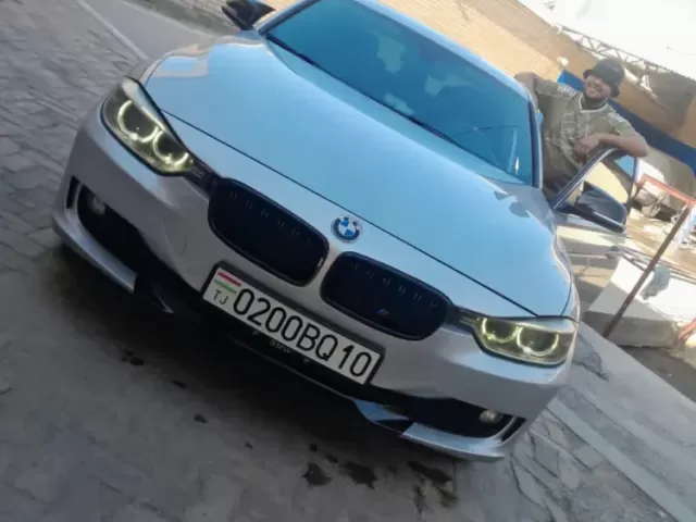 BMW 3 Series 320i, 2013 1, avtobaza.tj