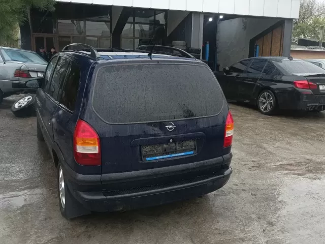 Opel Zafira 1, avtobaza.tj