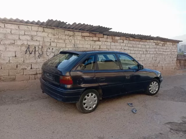 Opel Astra F 1, avtobaza.tj