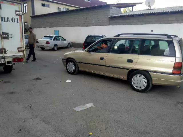 Opel Astra F 1, avtobaza.tj