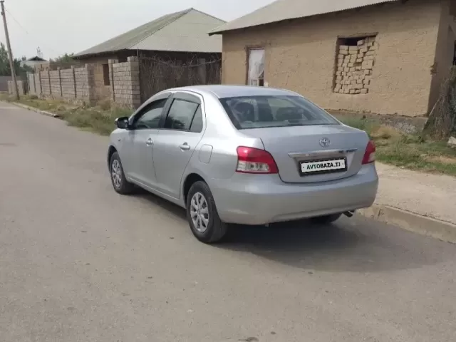 Toyota Belta 1, avtobaza.tj