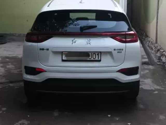 Hongqi E-HS3, 2020 1, avtobaza.tj