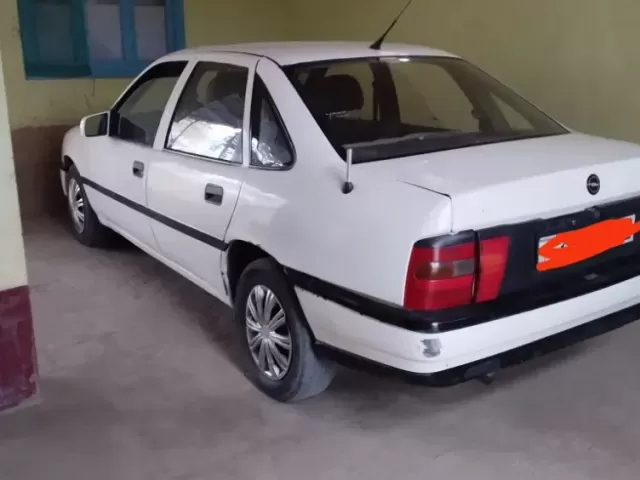 Opel Vectra A, 1992 1, avtobaza.tj