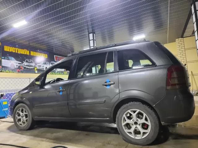 Opel Zafira 1, avtobaza.tj