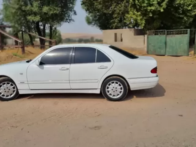 Mercedes-Benz E class, 1999 1, avtobaza.tj