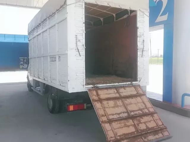 Грузовики Mercedes-Benz 1, avtobaza.tj