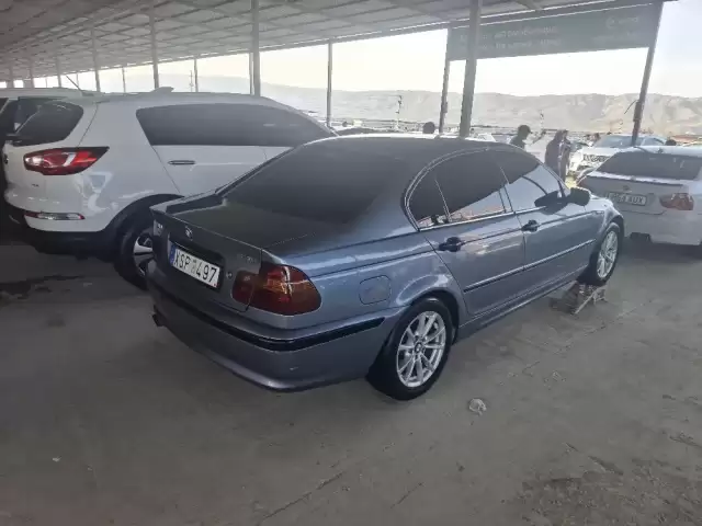 BMW 3 Series 318, 2003 1, avtobaza.tj