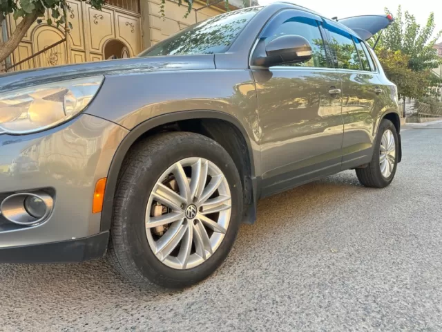 Volkswagen Tiguan, 2010 1, avtobaza.tj