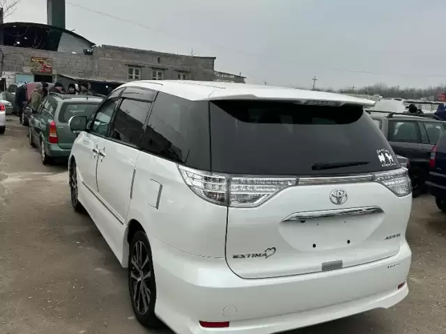 Toyota Estima, 2016 1, avtobaza.tj