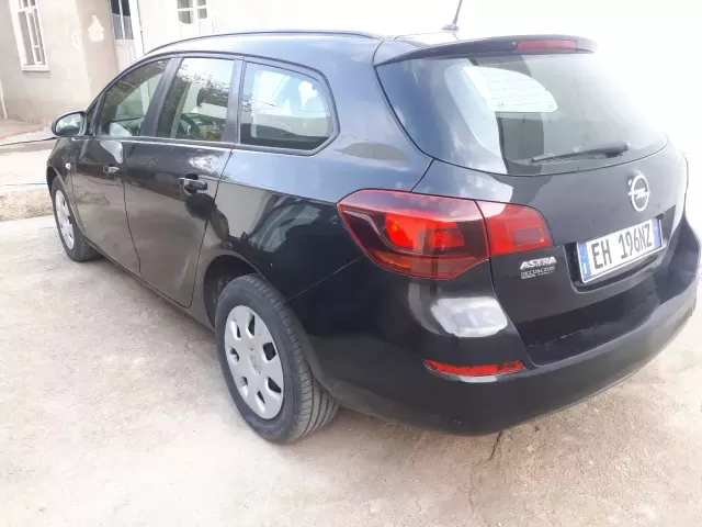 Opel Astra H, 2011 1, avtobaza.tj