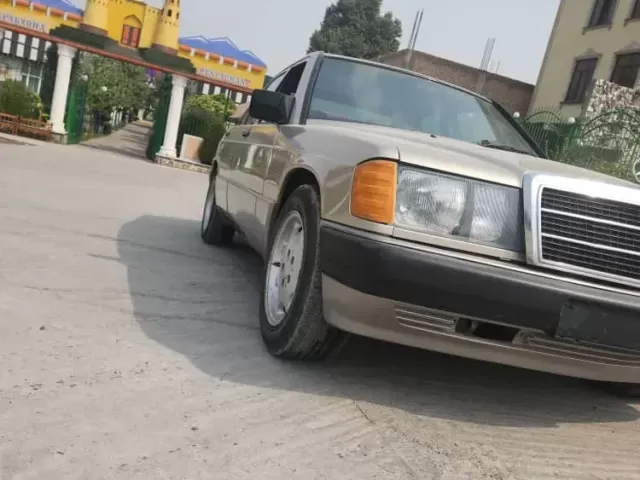 Mercedes-Benz E class, 1992 1, avtobaza.tj