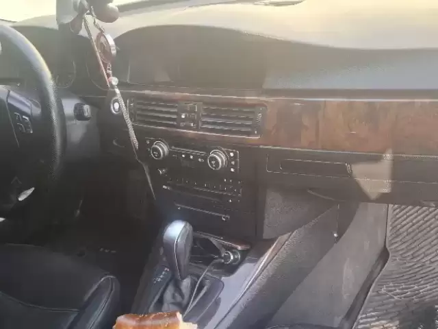 BMW 3 Series 320i, 2007 1, avtobaza.tj