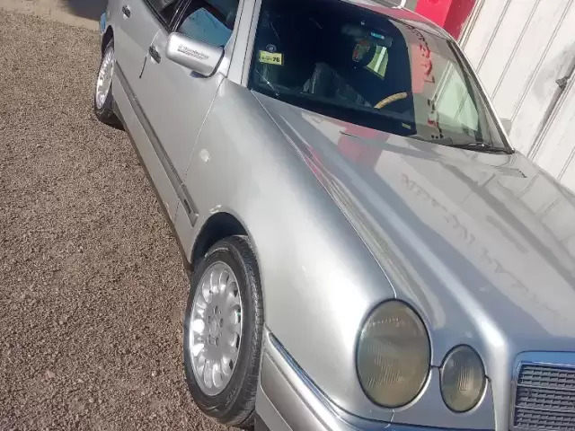 Mercedes-Benz E class, 1996 1, avtobaza.tj