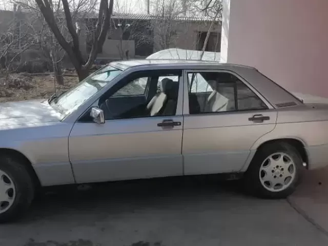 Mercedes-Benz W201, 1988 1, avtobaza.tj