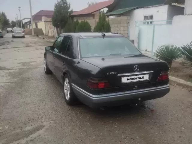 Mercedes-Benz W124 1, avtobaza.tj