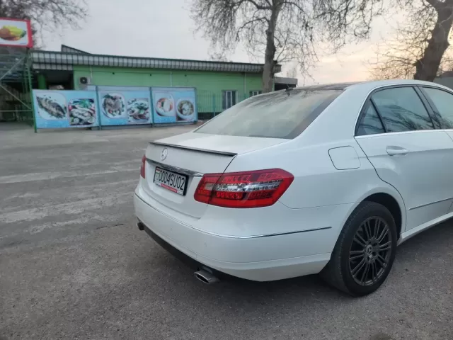 Mercedes-Benz E class, 2010 1, avtobaza.tj