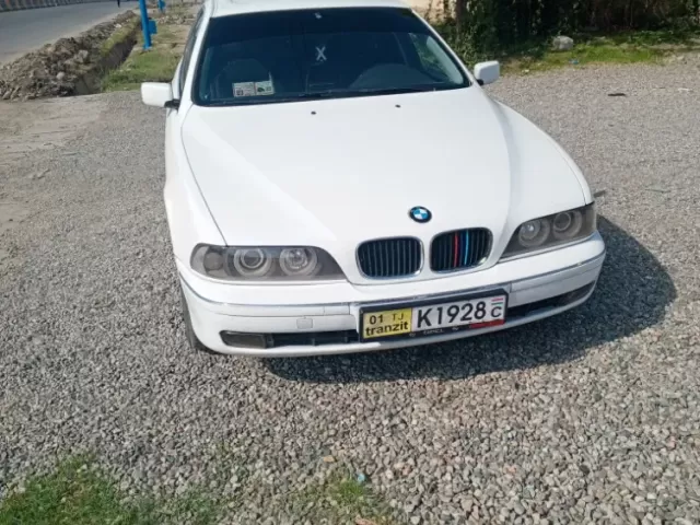 BMW M5 1, avtobaza.tj