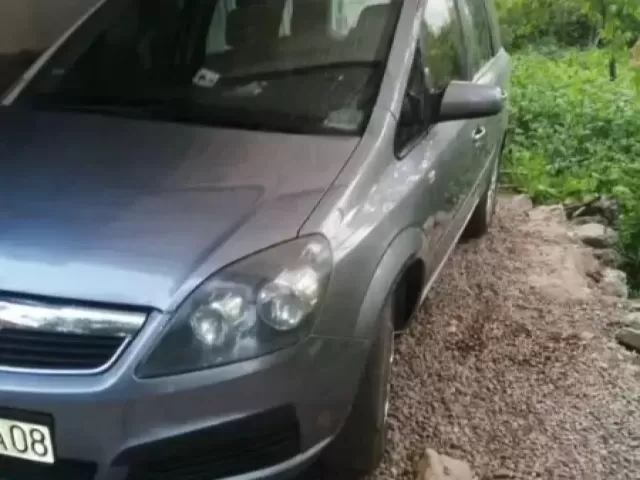 Opel Zafira 1, avtobaza.tj