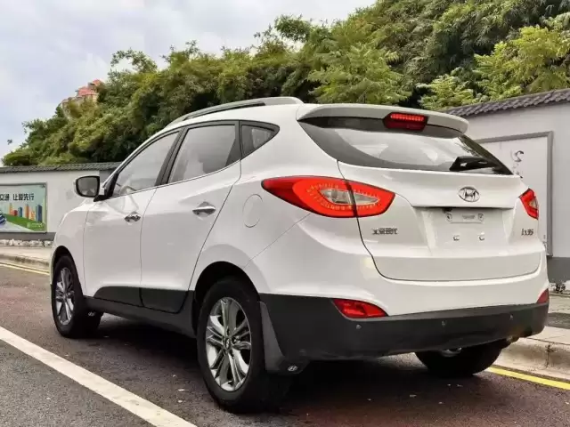 Hyundai Tucson, 2015 1, avtobaza.tj