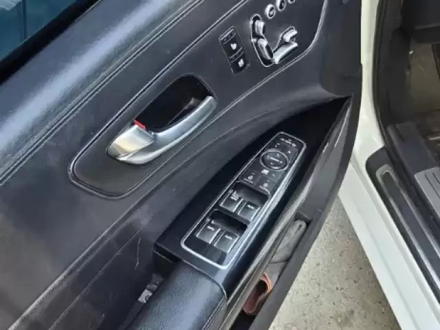 Kia Quoris, 2015 1, avtobaza.tj