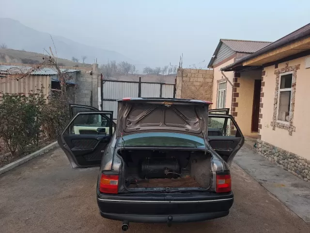 Opel Vectra A 1, avtobaza.tj