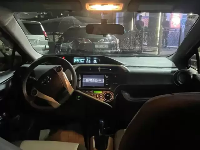 Toyota Aqua, 2014 1, avtobaza.tj