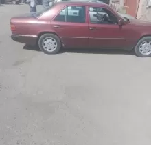 Mercedes-Benz W124, 1989 в Матча 